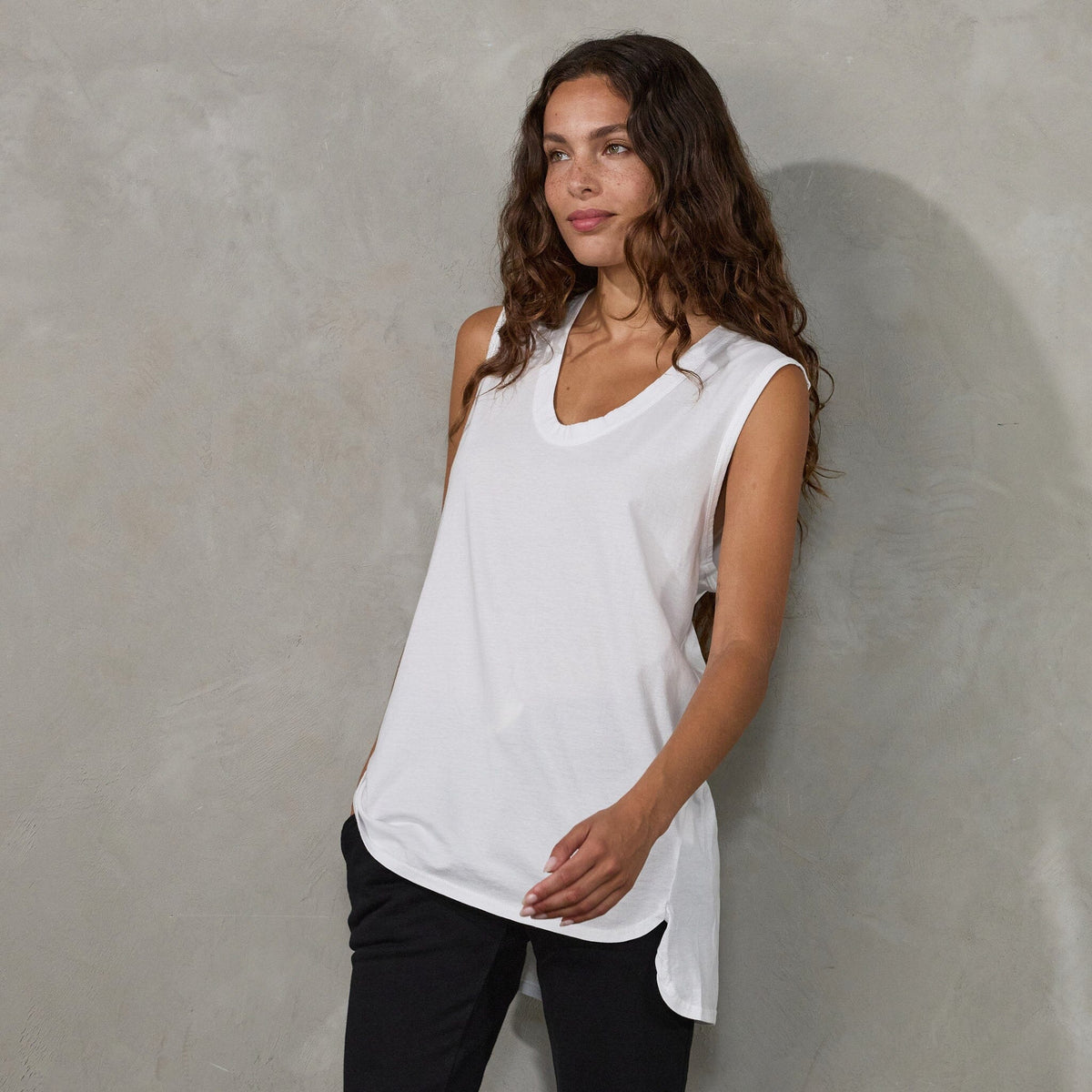 Perfecto Tank White Tank Organic Crew