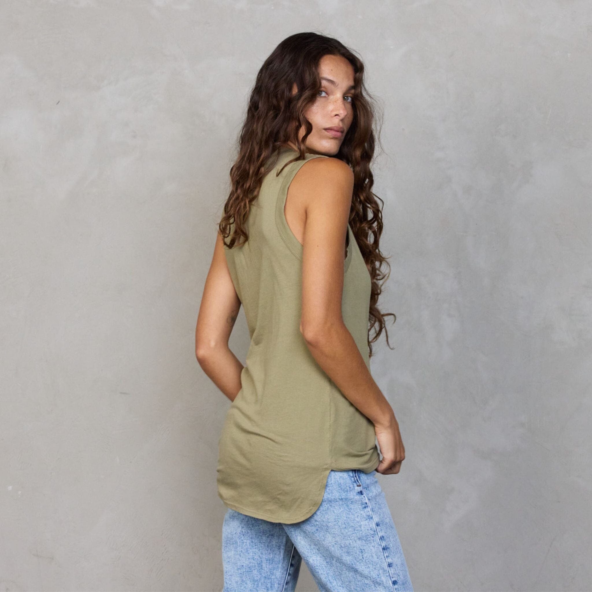 Perfecto Tank Khaki Tank Organic Crew