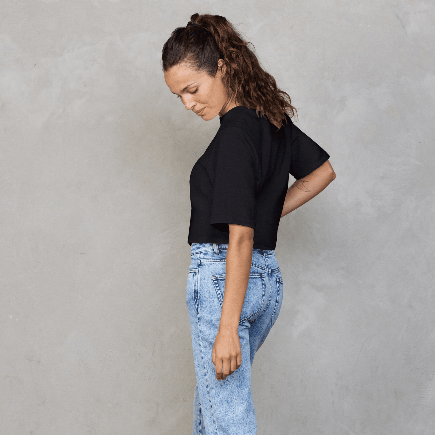 Luna Cropped Tee Black Tee Shirt Organic Crew 
