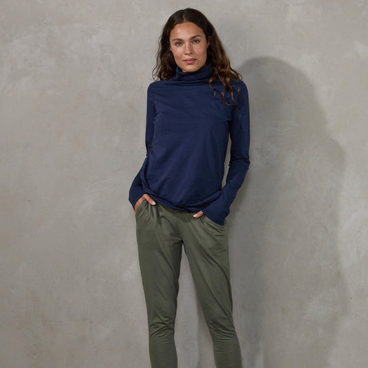 Luna Skivvy Navy skivvy Organic Crew