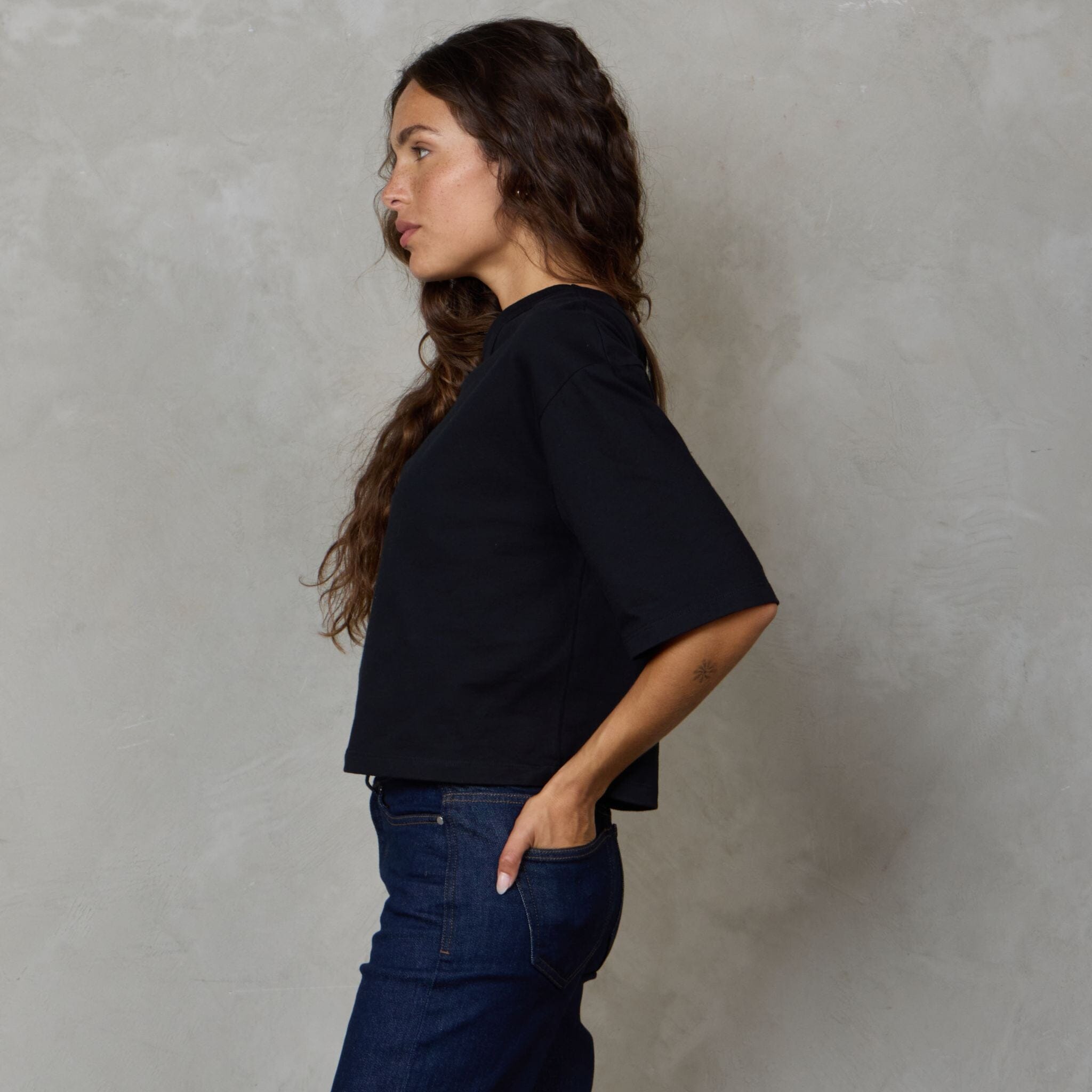 Luna Organic Cotton Cropped Tee Black Tee Shirt Organic Crew 