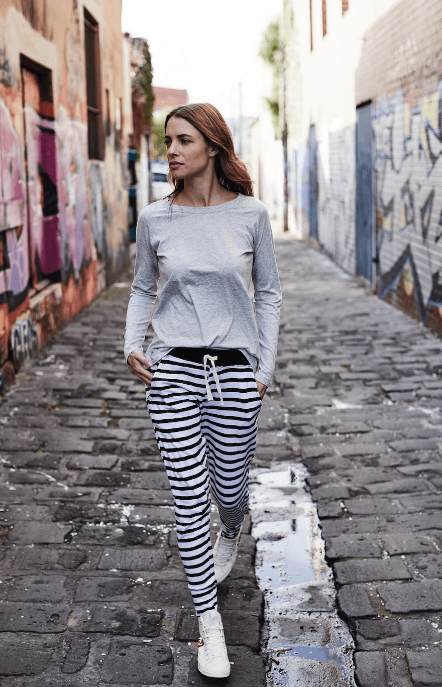 Joggers 2025 white stripe